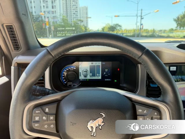 Ford Bronco 6th Generation 2023 Черный из Кореи, фото 5