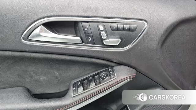 Mercedes-Benz GLA-Class X156 2019 Белый из Кореи, фото 5