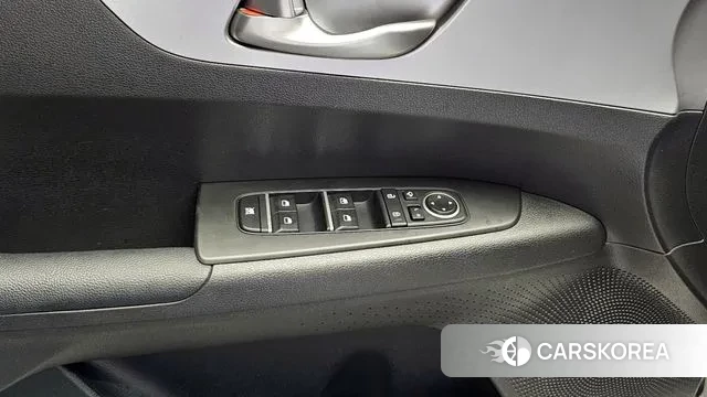 Kia The New K3 2nd generation 2021 Белый из Кореи, фото 5