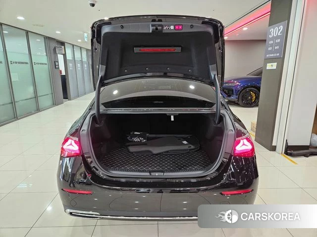 Mercedes-Benz E-Class W214 2025 Черный из Кореи, фото 5