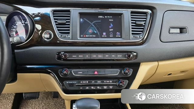 Kia The New Carnival 2019 Черный из Кореи, фото 5