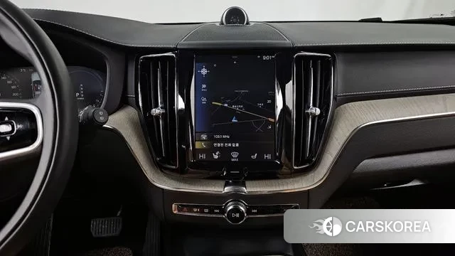 Volvo XC60 second Generation 2019 Белый из Кореи, фото 5