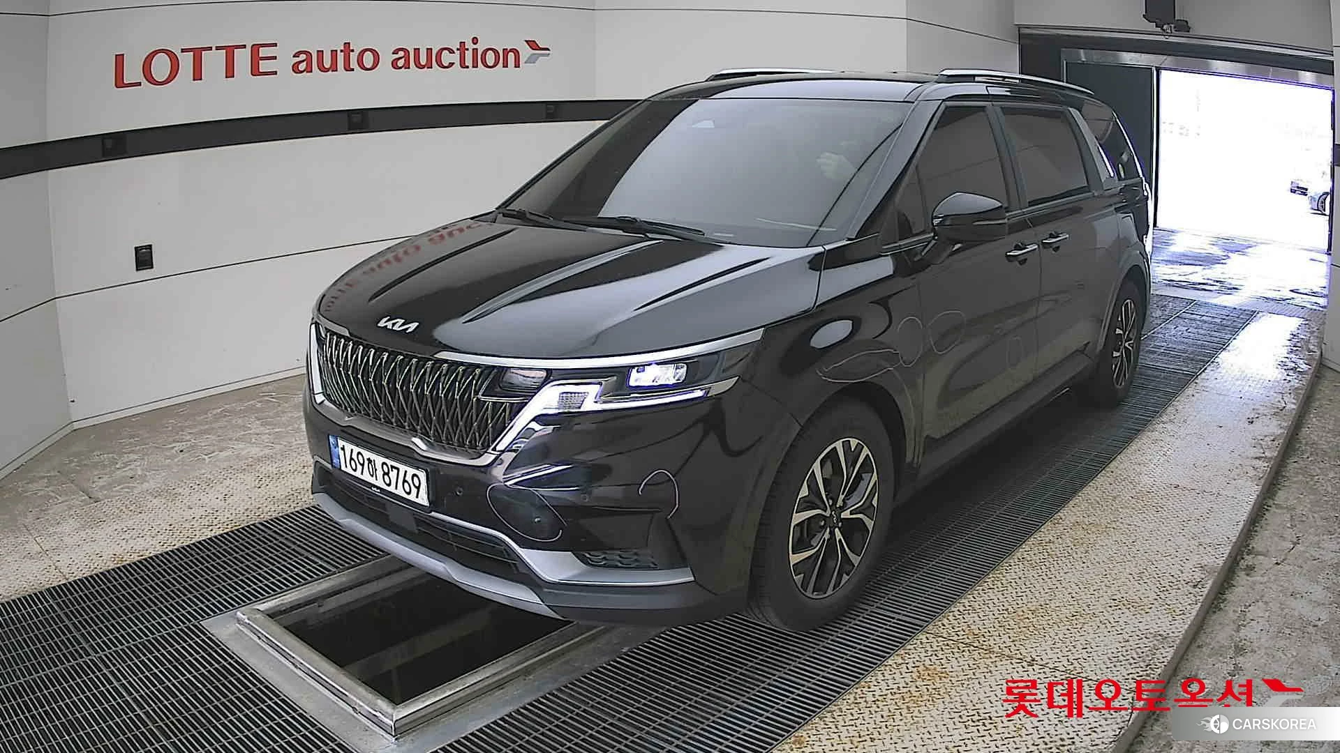 Kia Carnival 2023 Aurora Black Pearl из Кореи, фото 5