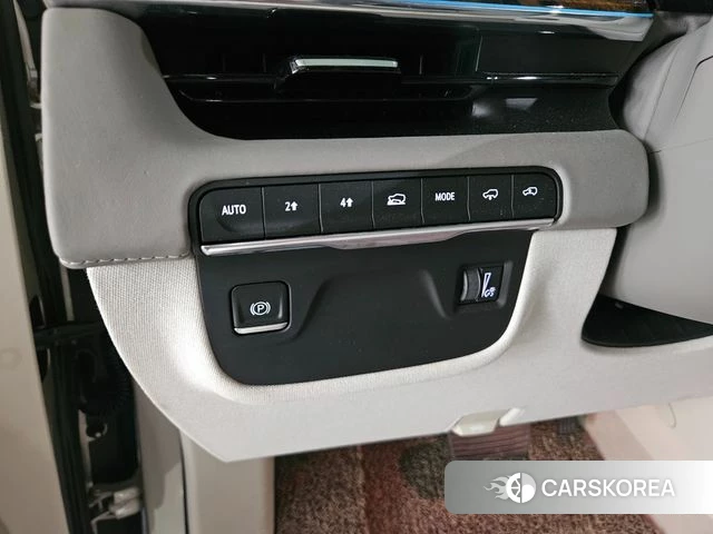 Cadillac Escalade 5th Generation 2021 Песочный из Кореи, фото 5