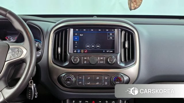 Chevrolet (GM Daewoo) Real New Colorado 2021 Черный из Кореи, фото 5