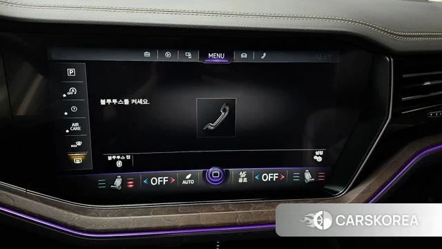 Volkswagen Touareg 3rd generation 2020 Белый из Кореи, фото 5