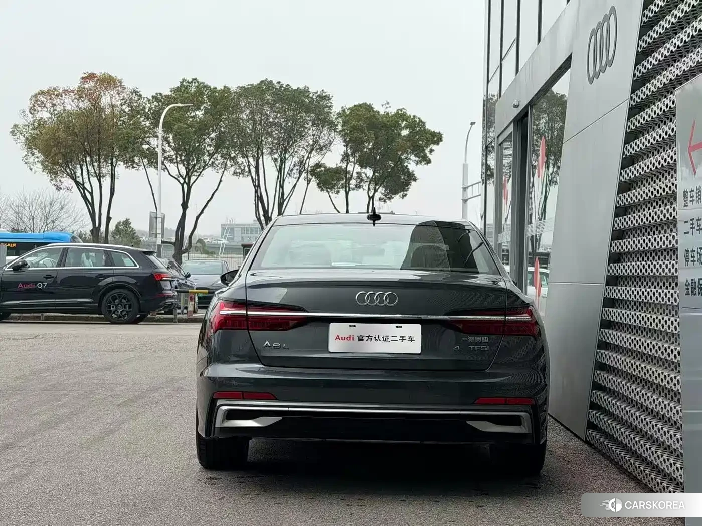 Audi A6L 2024 Silver/gray из Китая, фото 5