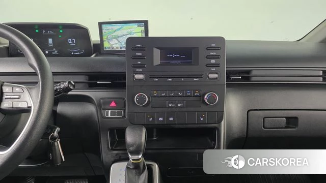 Hyundai Staria 2022 Белый из Кореи, фото 5