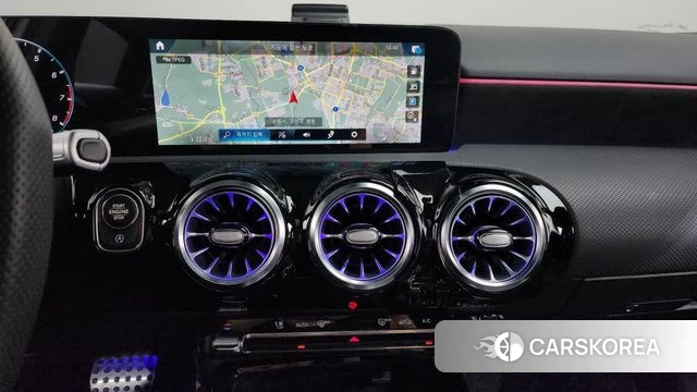 Mercedes-Benz A-Class W177 2023 Белый из Кореи, фото 5