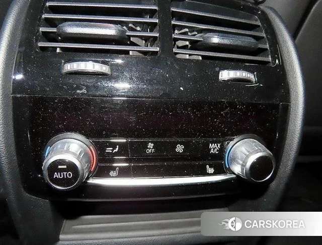 BMW 5 Series (G30) 2021 Белый из Кореи, фото 5