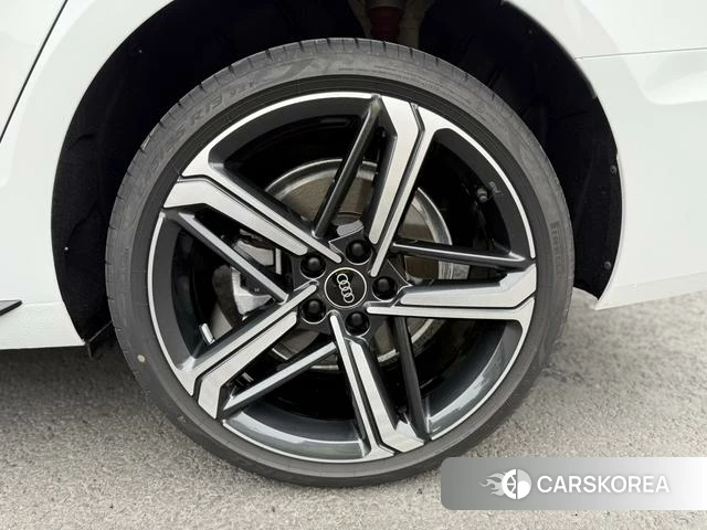 Audi A4L 2025 Белый из Китая, фото 5