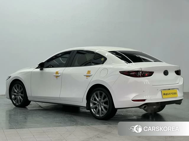 Mazda 3 Angkesaila 2023 Белый из Китая, фото 5
