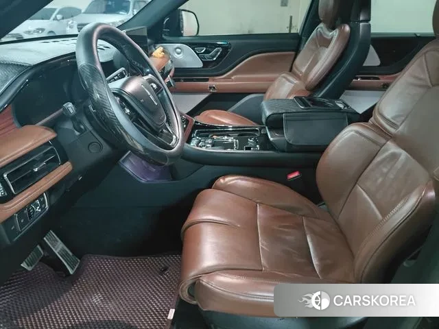 Lincoln Aviator 2nd generation 2022 Черный из Кореи, фото 5