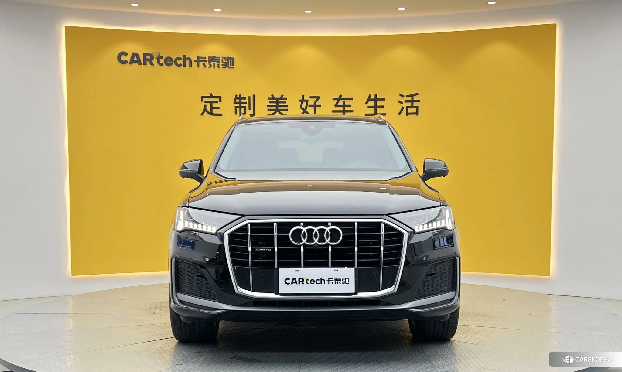 Audi Q7 2022 Черный из Китая, фото 5