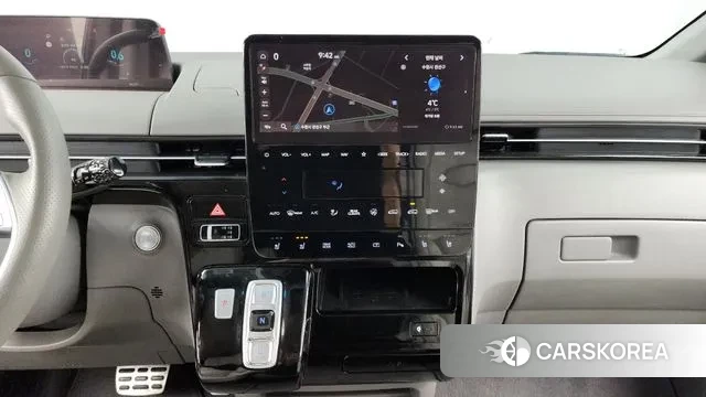 Hyundai Staria 2023 Белый из Кореи, фото 5