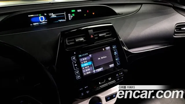 Toyota Prius 4th Generation 2018 Серебряный из Кореи, фото 5