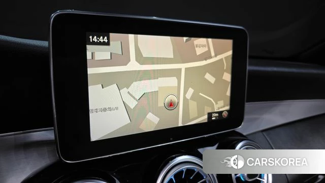 Mercedes-Benz C-Class W205 2018 Белый из Кореи, фото 5