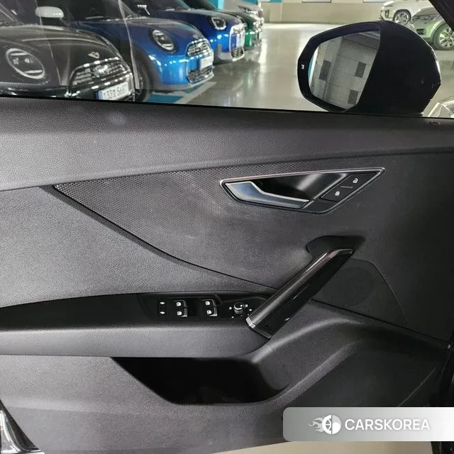 Audi Q2 2023 Черный из Кореи, фото 5