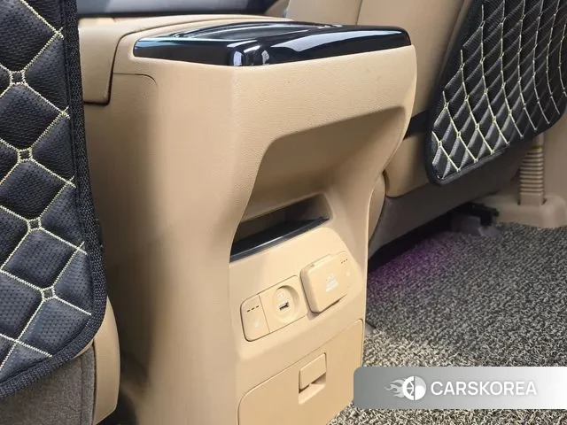 Kia The New Carnival 2018 Белый из Кореи, фото 5