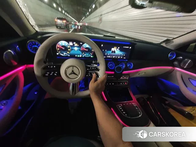 Mercedes-Benz E-Class W213 2022 Белый из Кореи, фото 5