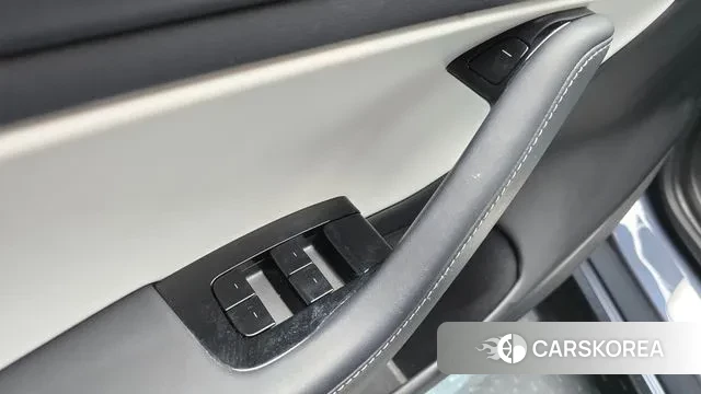 Tesla Model 3 2020 Серый из Кореи, фото 5