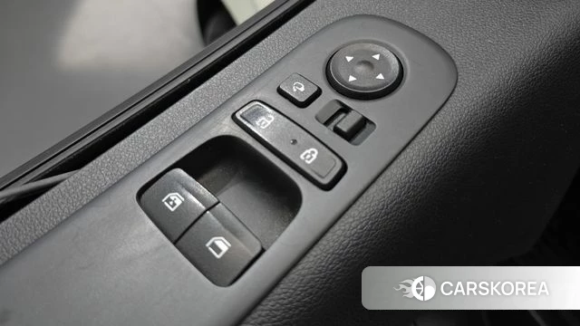 Hyundai Staria 2023 Белый из Кореи, фото 5