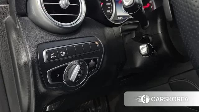 Mercedes-Benz GLC-Class X253 2019 Белый из Кореи, фото 5