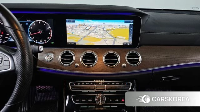 Mercedes-Benz E-Class W213 2018 Черный из Кореи, фото 5