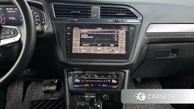 Volkswagen Tiguan Allspace 2023 Белый из Кореи, фото 5