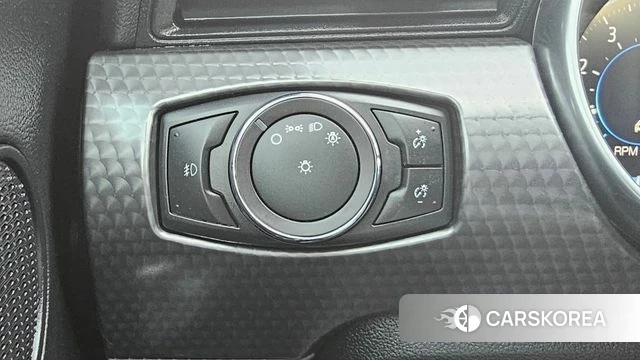 Ford Mustang 2018 Черный из Кореи, фото 5