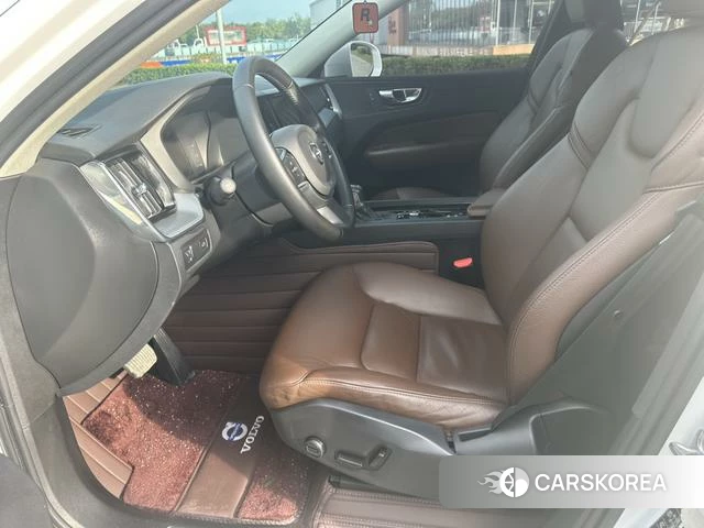 Volvo XC60 2020 Белый из Китая, фото 5