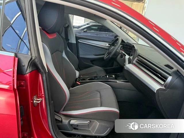 Volkswagen Lingdu 2022 Красный из Китая, фото 5