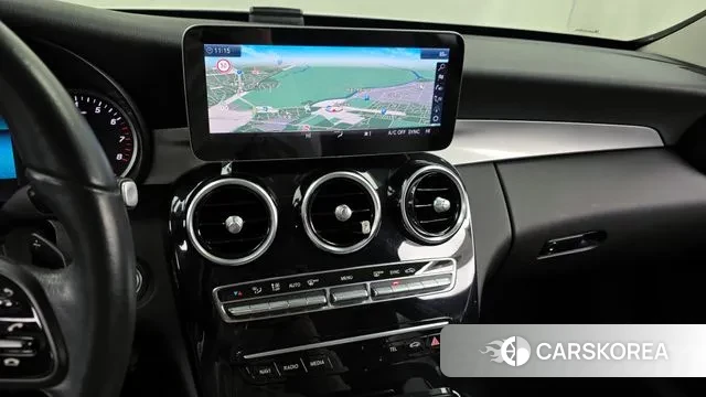 Mercedes-Benz C-Class W205 2019 Белый из Кореи, фото 5