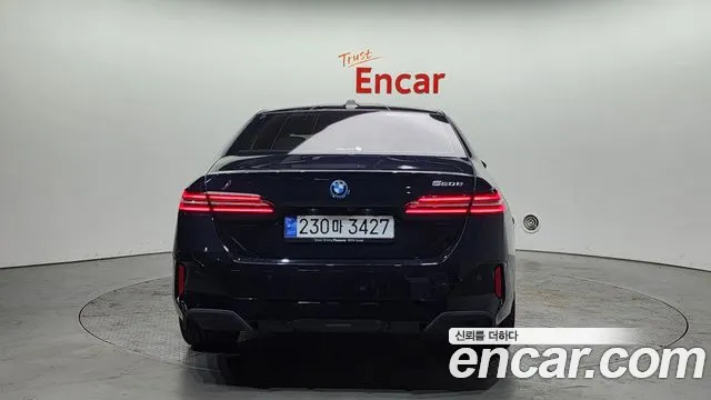 BMW 5 Series (G60) 2024 Синий из Кореи, фото 5