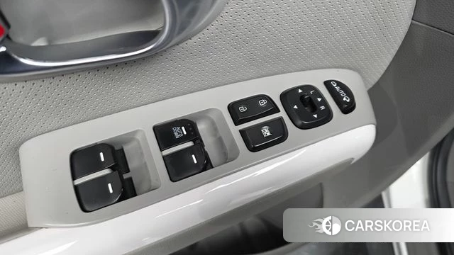 Kia Soul EV 2018 Белый из Кореи, фото 5