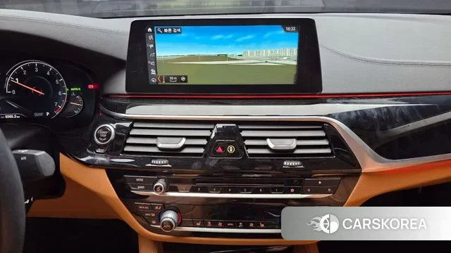 BMW 5 Series (G30) 2018 Серебряный из Кореи, фото 5