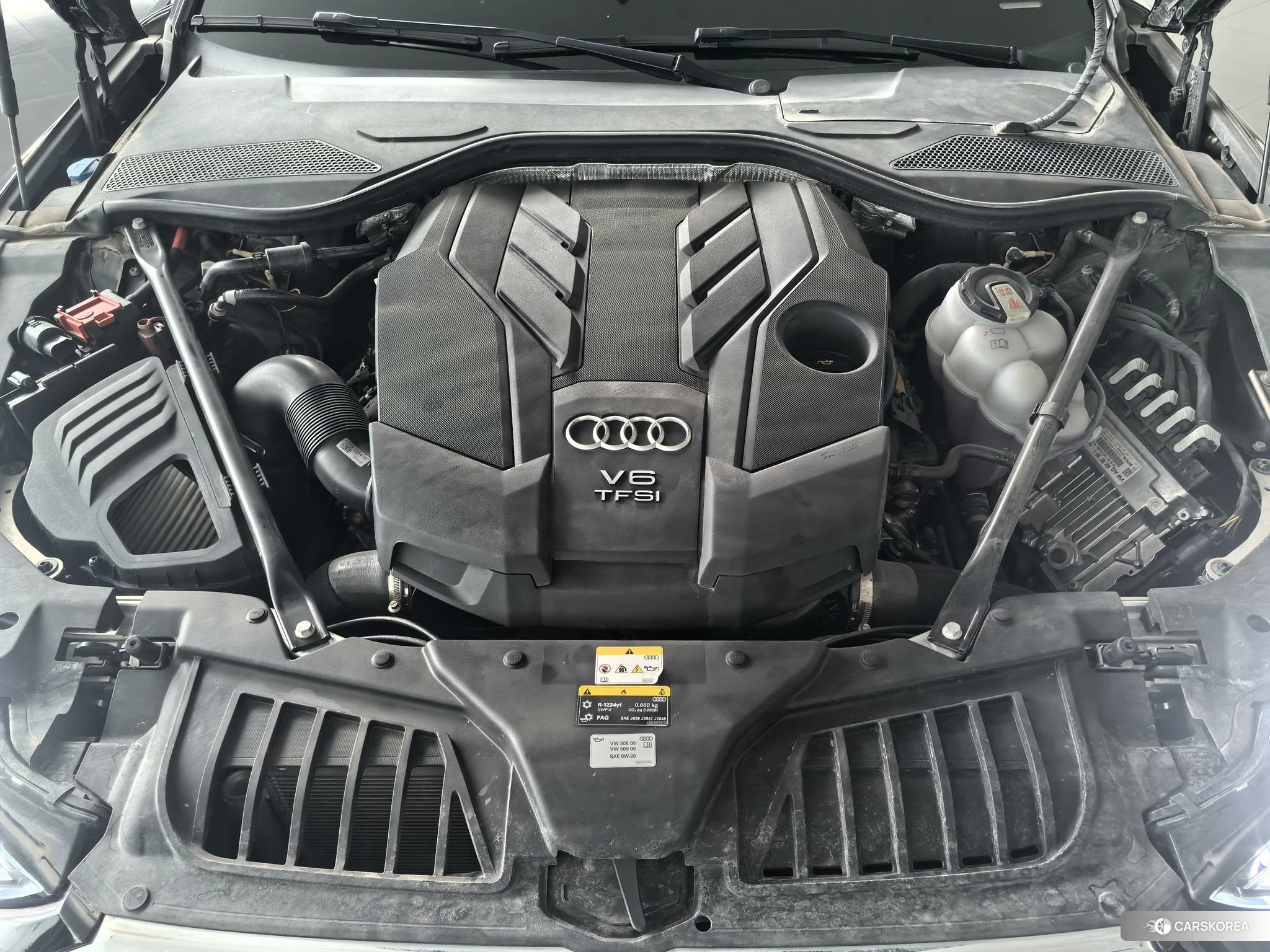 Audi A8 2023 Черный из Китая, фото 5