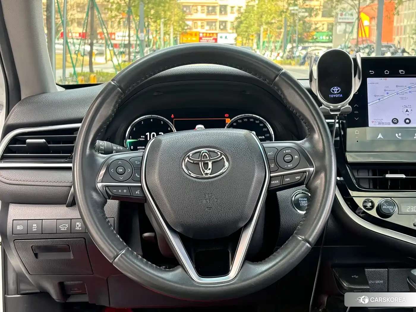 Toyota Camry 2023 Белый из Китая, фото 5