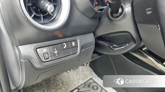 Kia The New K3 2nd generation 2023 Белый из Кореи, фото 5