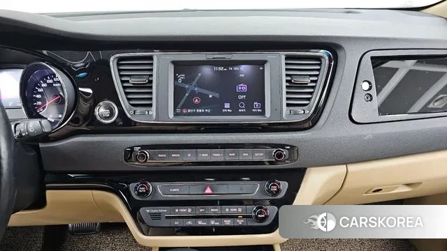 Kia The New Carnival 2019 Белый из Кореи, фото 5