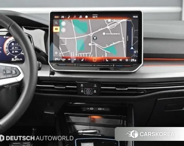 Volkswagen Golf 8th Generation 2025 Белый из Кореи, фото 5