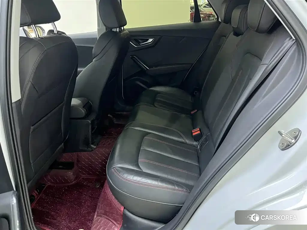 Audi Q2L 2023 Белый из Китая, фото 5