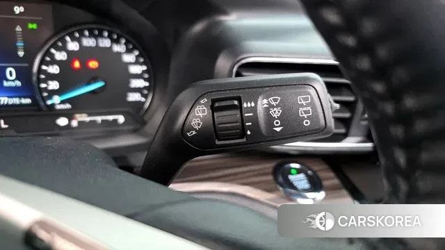 Ford Explorer 6th Generation 2021 Белый из Кореи, фото 5