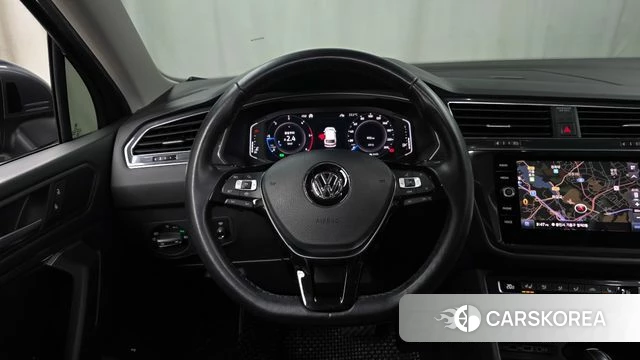 Volkswagen Tiguan Allspace 2020 Серый из Кореи, фото 5