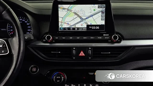 Kia The New K3 2nd generation 2021 Белый из Кореи, фото 5