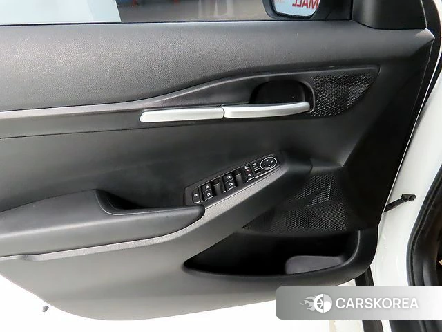 Kia The New Seltos 2024 Жемчужный цвет из Кореи, фото 5