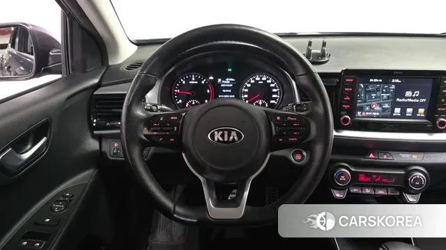 Kia Stonic 2018 Серый из Кореи, фото 5