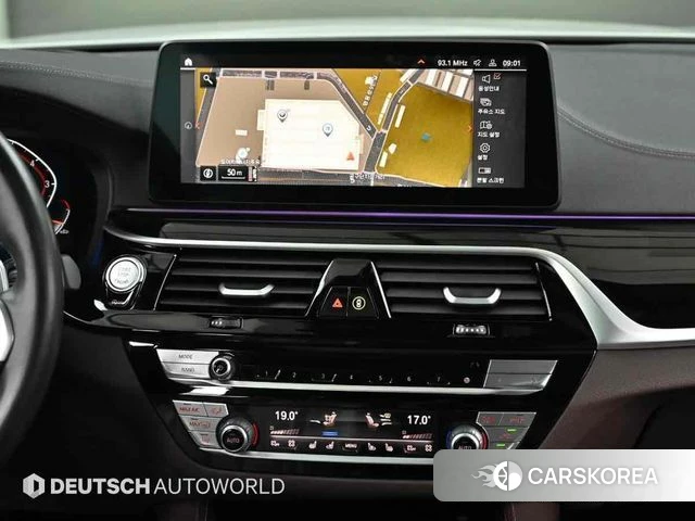BMW 5 Series (G30) 2022 Белый из Кореи, фото 5