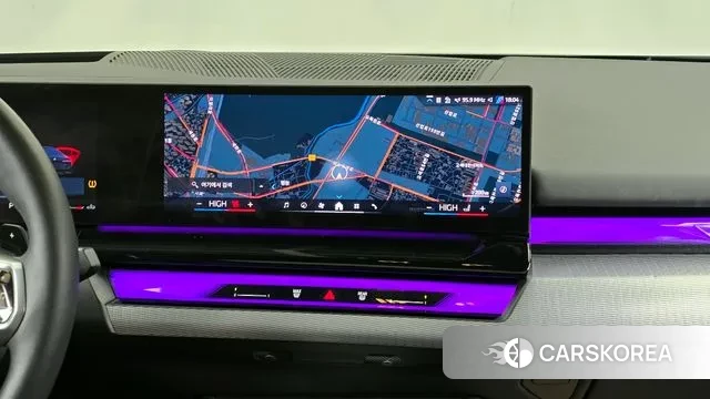 BMW 5 Series (G60) 2024 Черный из Кореи, фото 5