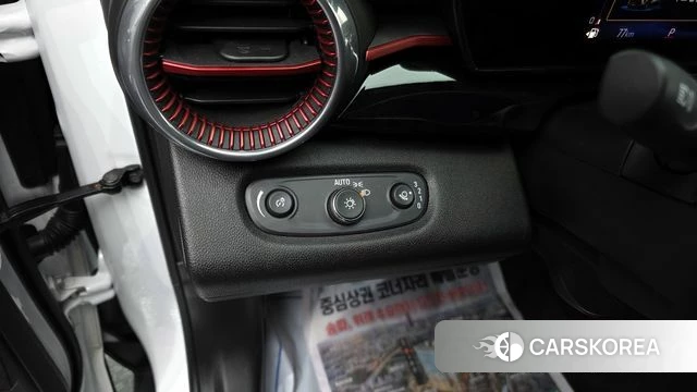 Chevrolet (GM Daewoo) Trax Crossover 2023 Белый из Кореи, фото 5